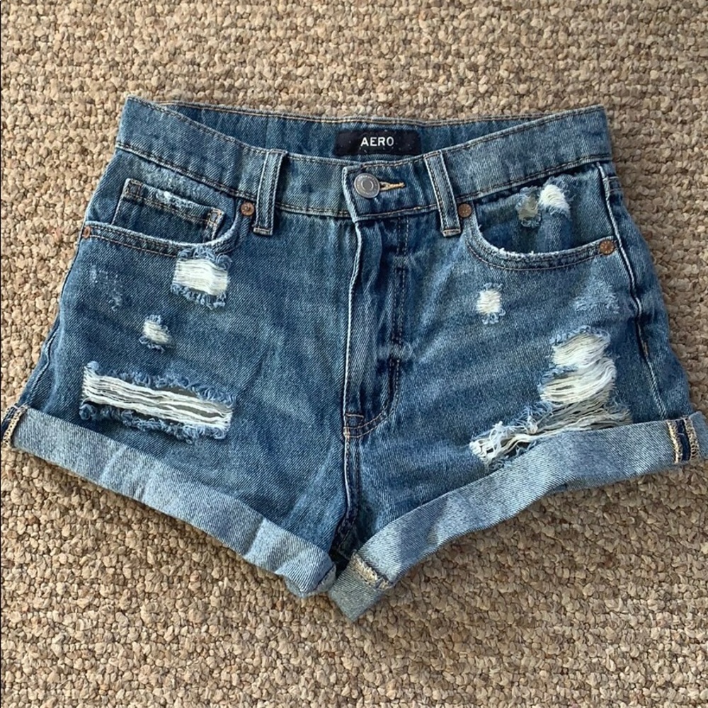aero mom shorts